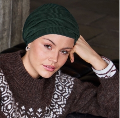 Bonnet Viva ultra-doux, spécialement conçu pour offrir confort et élégance aux femmes en traitement, softy sapin