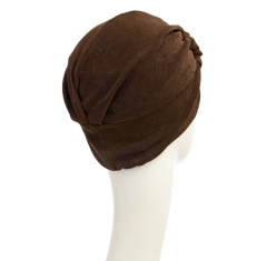 Bonnet Viva ultra-doux, spécialement conçu pour offrir confort et élégance aux femmes en traitement, santal