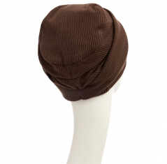 Bonnet Viva ultra-doux, spécialement conçu pour offrir confort et élégance aux femmes en traitement, softy moka